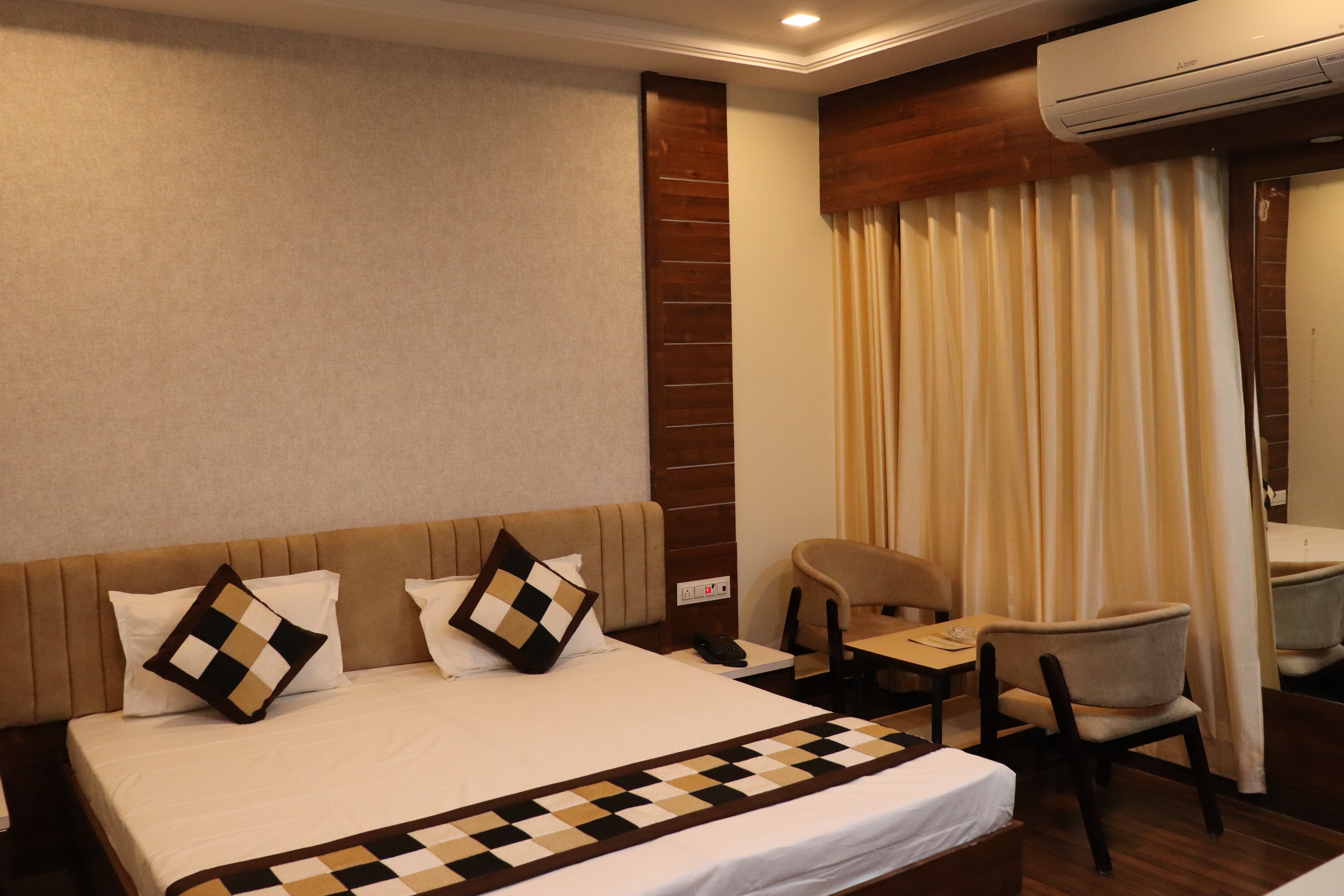 Royal Executive Room